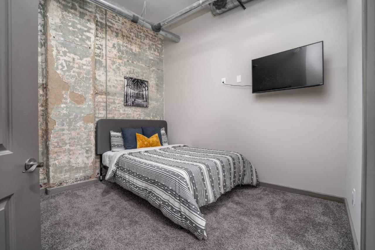 The Davis Lofts At Main Street - Unit 2B Lejlighed Rocky Mount Eksteriør billede